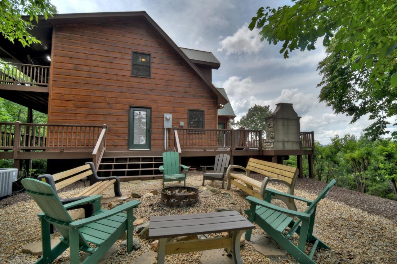 Champagne Chalet - Cuddleup Villa Morganton Екстериор снимка